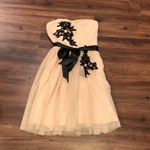 NWT woman’s strapless dress
